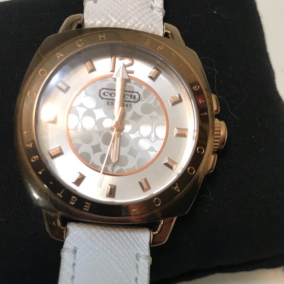 Coach Ladies Rose Gold Watch - Picture 2 of 7